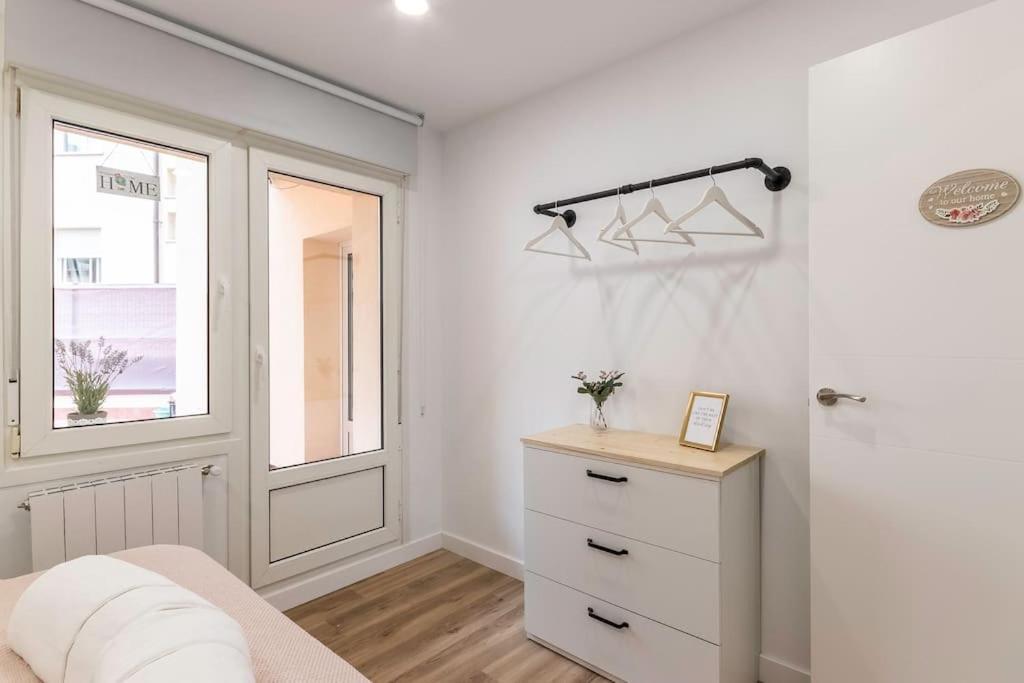 Apt In The Old Town With Cool Terrace!! Private Parking Bilbao Kültér fotó